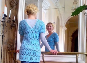 Ажурная туника со спины